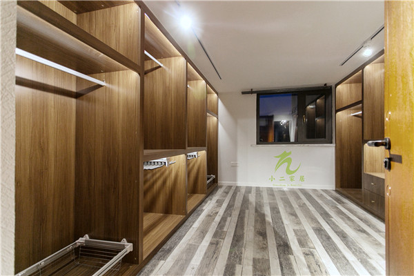 選擇定制櫥柜的優(yōu)勢在哪里？